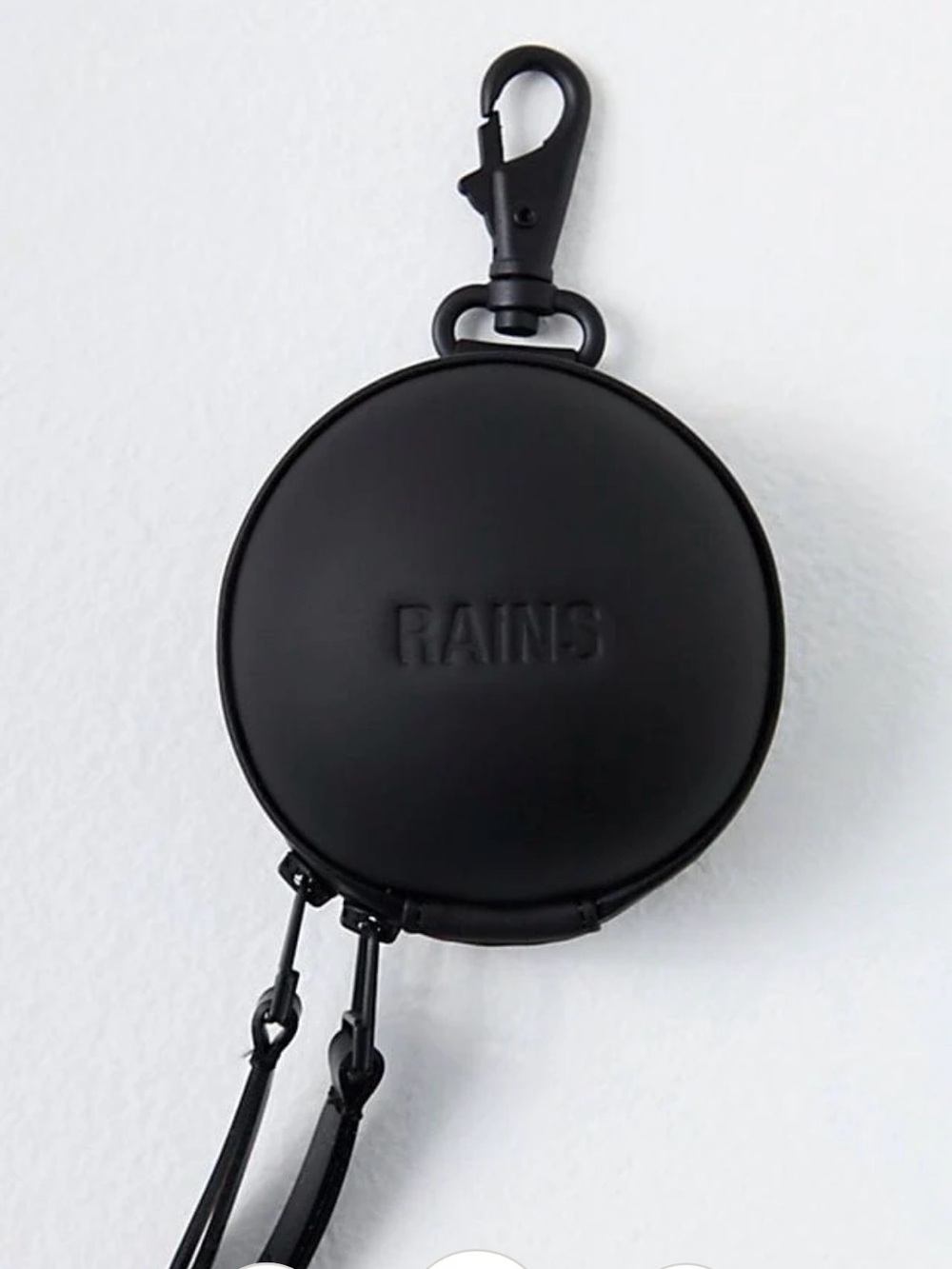 NWOT RAINS Spin Bag Micro black Small Clip Zipper